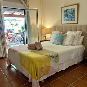 At In Malaga & Solo Travellers Frühstückspension