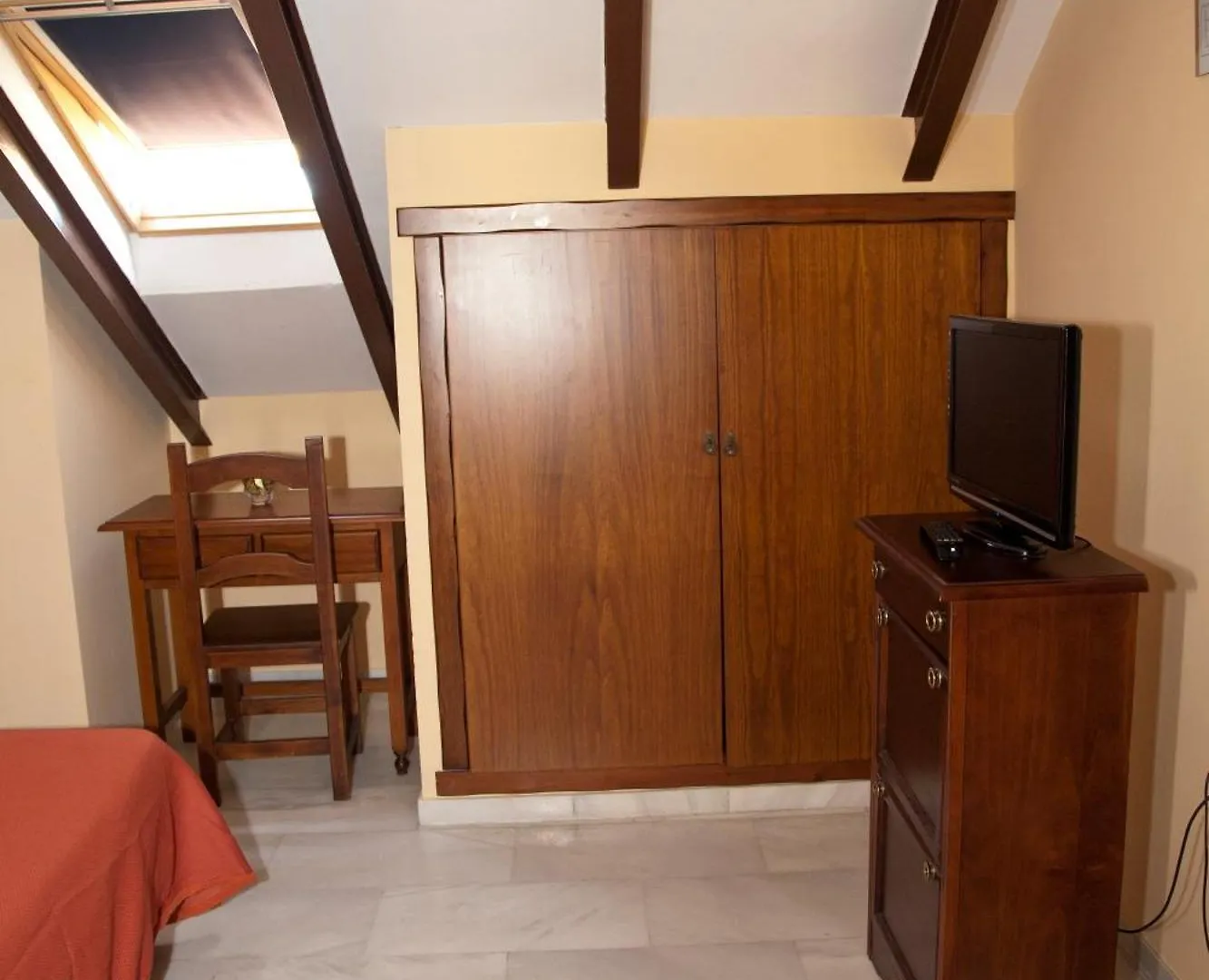 Hostal Niza San Juan Del Puerto Casa de hóspedes