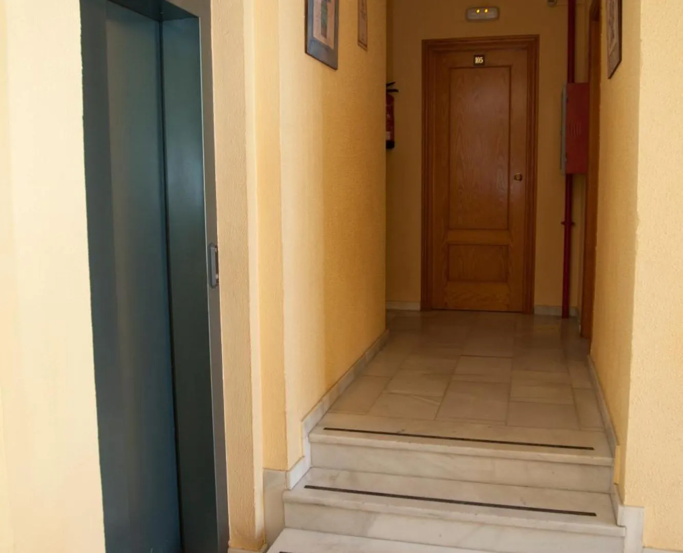 בית הארחה סן חואן דל פוארטו Hostal Niza ספרד